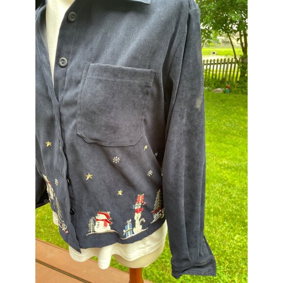 Christmas-Themed Womens Navy Button-Up Jacket & White Turtleneck Set With Winter - Picture 4 of 15